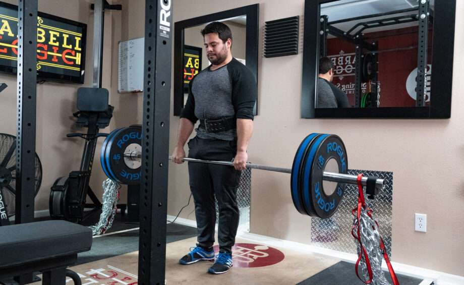 deadlifting bar
