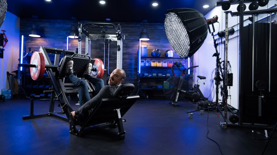 An Olympic Weightlifter’s Picks for the Best Leg Machines at the Gym Cover Image