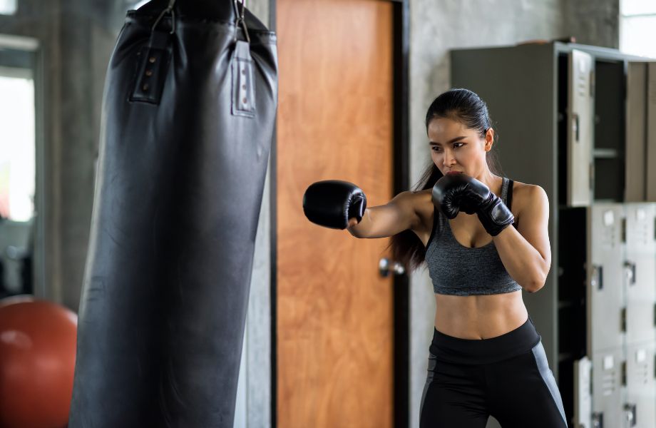 Boxing Combos: Your Beginner’s Guide to Nailing Jabs, Crosses, and All the Classic Hits 